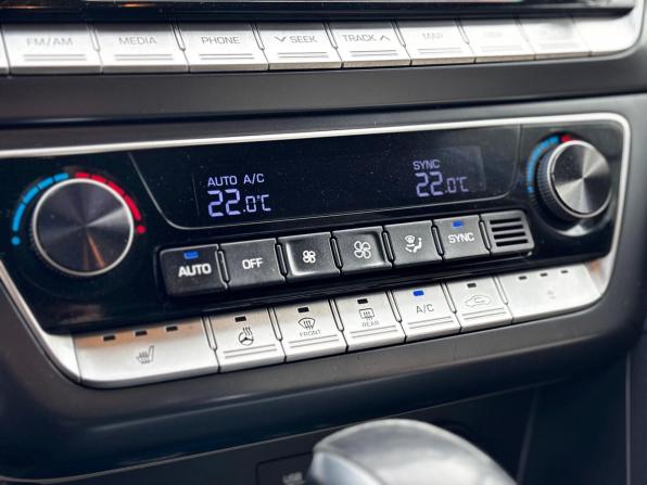 Hyundai Sonata VII (LF) Рестайлинг с пробегом 2018 года, цена 1 860 000 рублей, 104000 км, седан, Автокод Объявления