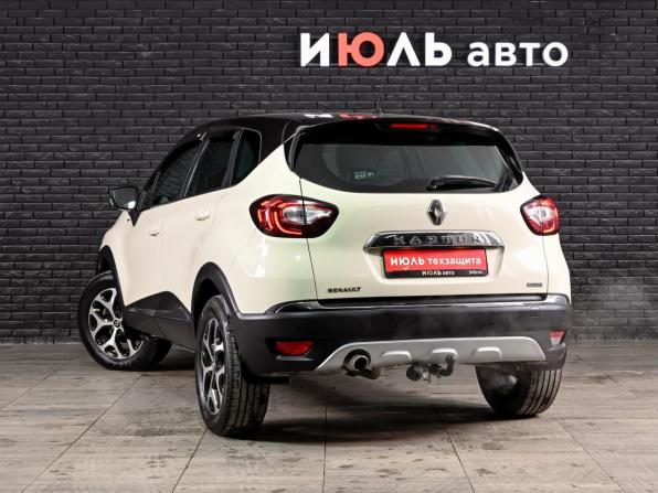 Renault Kaptur I с пробегом 2017 года, цена 1 470 000 рублей, 190709 км, внедорожник, Автокод Объявления