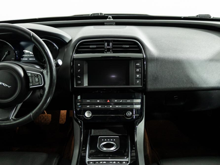 Jaguar XE I Санкт-Петербург  - изображение 14