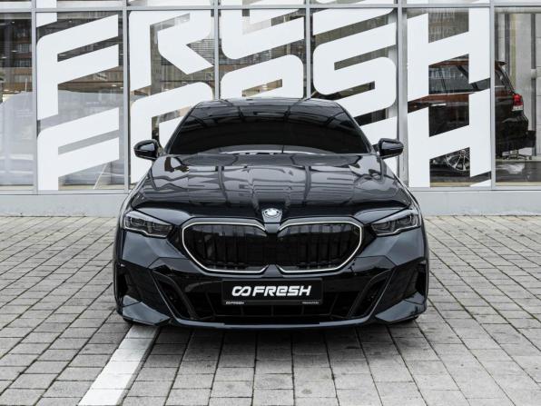 BMW 5 серии VIII (G60/G61/G68) с пробегом 2023 года, цена 7 599 000 рублей, 45862 км, седан, Автокод Объявления
