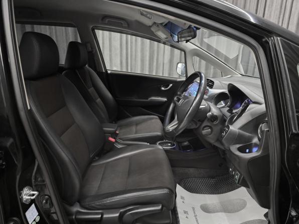 Honda Fit II с пробегом 2012 года, цена 949 000 рублей, 150000 км, хэтчбек, Автокод Объявления