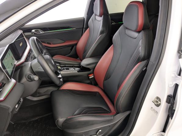 Geely Coolray I Рестайлинг с пробегом 2023 года, цена 2 099 000 рублей, 49909 км, внедорожник, Автокод Объявления