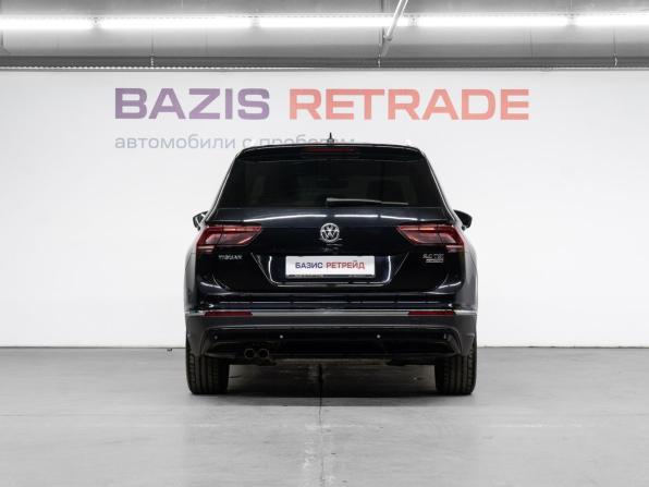 Volkswagen Tiguan II с пробегом 2017 года, цена 2 700 000 рублей, 179869 км, внедорожник, Автокод Объявления