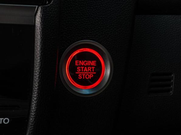 Honda Fit III Рестайлинг с пробегом 2019 года, цена 1 329 000 рублей, 59733 км, хэтчбек, Автокод Объявления