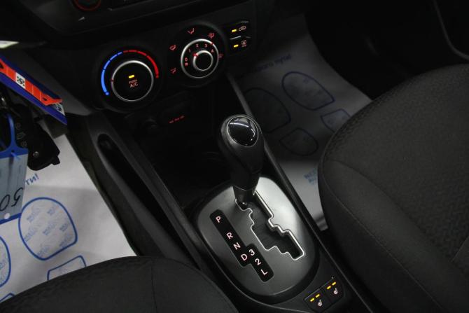 Kia Rio III с пробегом 2013 года, цена 845 000 рублей, 240000 км, седан, Автокод Объявления