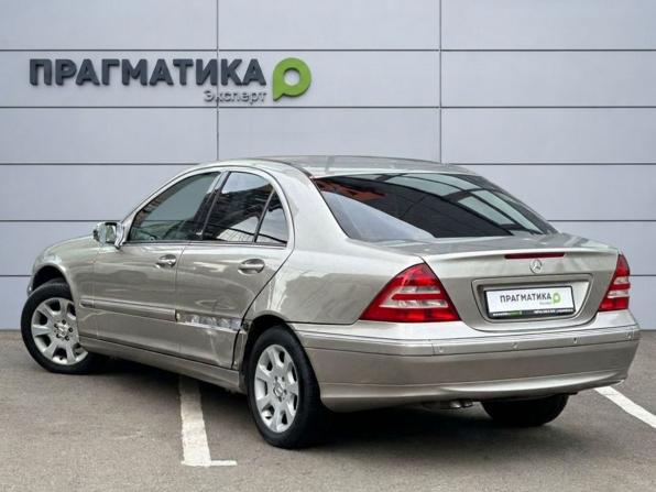 Mercedes-Benz C-Класс II (W203) Рестайлинг с пробегом 2006 года, цена 529 000 рублей, 335184 км, седан, Автокод Объявления