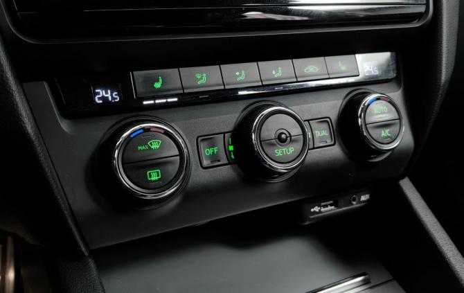 Skoda Octavia III (A7) с пробегом 2014 года, цена 1 041 000 рублей, 237858 км, лифтбек, Автокод Объявления