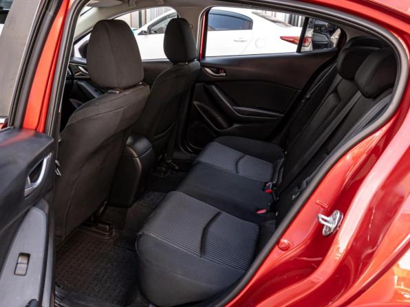 Mazda 3 III (BM) с пробегом 2014 года, цена 1 380 000 рублей, 110586 км, седан, Автокод Объявления