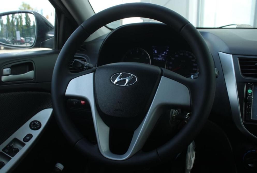 Hyundai Solaris I Саратов  - изображение 17
