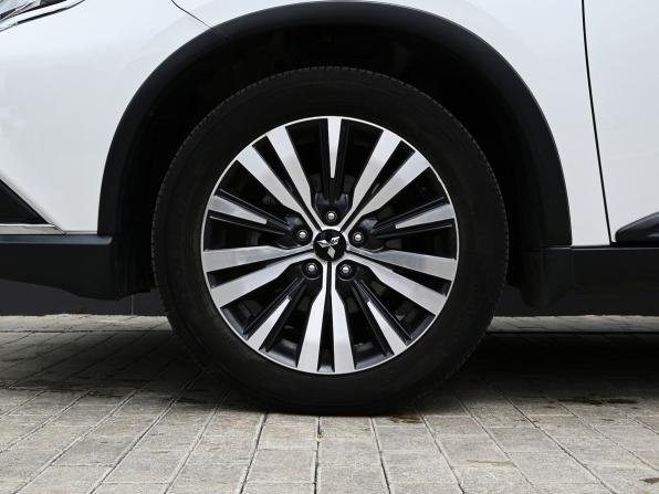 Mitsubishi Outlander III Рестайлинг 3 с пробегом 2018 года, цена 2 305 000 рублей, 87583 км, внедорожник, Автокод Объявления