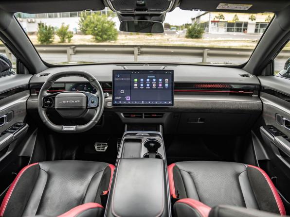JETOUR DASHING I с пробегом 2023 года, цена 2 098 000 рублей, 49010 км, внедорожник, Автокод Объявления