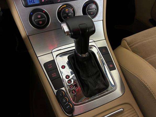 Volkswagen Passat B6 с пробегом 2007 года, цена 580 000 рублей, 355000 км, седан, Автокод Объявления