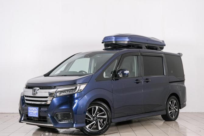 Honda Stepwgn V Рестайлинг с пробегом 2018 года, цена 2 239 000 рублей, 80000 км, минивэн, Автокод Объявления