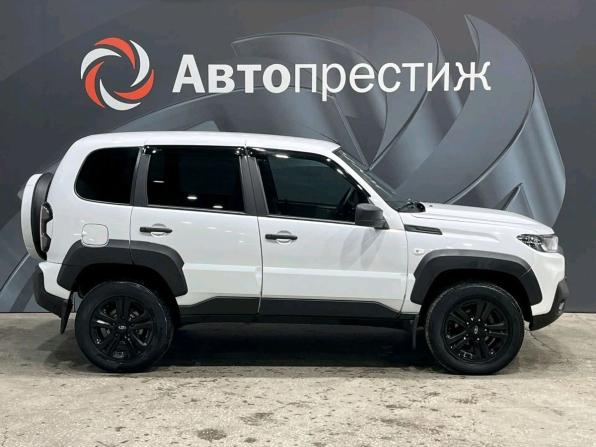 Lada (ВАЗ) Niva Travel I с пробегом 2023 года, цена 1 020 000 рублей, 23500 км, внедорожник, Автокод Объявления