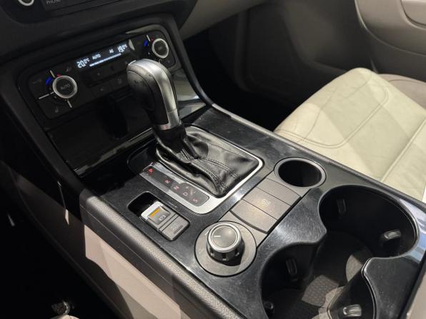Volkswagen Touareg II с пробегом 2010 года, цена 1 745 000 рублей, 216001 км, внедорожник, Автокод Объявления