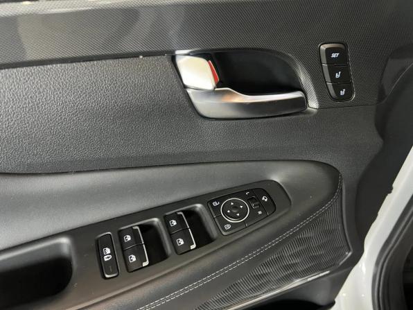 Hyundai Santa Fe IV Рестайлинг с пробегом 2022 года, цена 4 298 000 рублей, 47357 км, внедорожник, Автокод Объявления