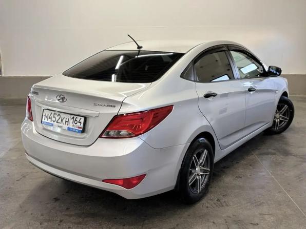 Hyundai Solaris I Рестайлинг с пробегом 2015 года, цена 929 000 рублей, 130000 км, седан, Автокод Объявления