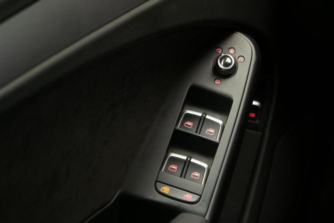 Audi A4 IV (B8) Рестайлинг с пробегом 2013 года, цена 1 675 000 рублей, 212330 км, седан, Автокод Объявления