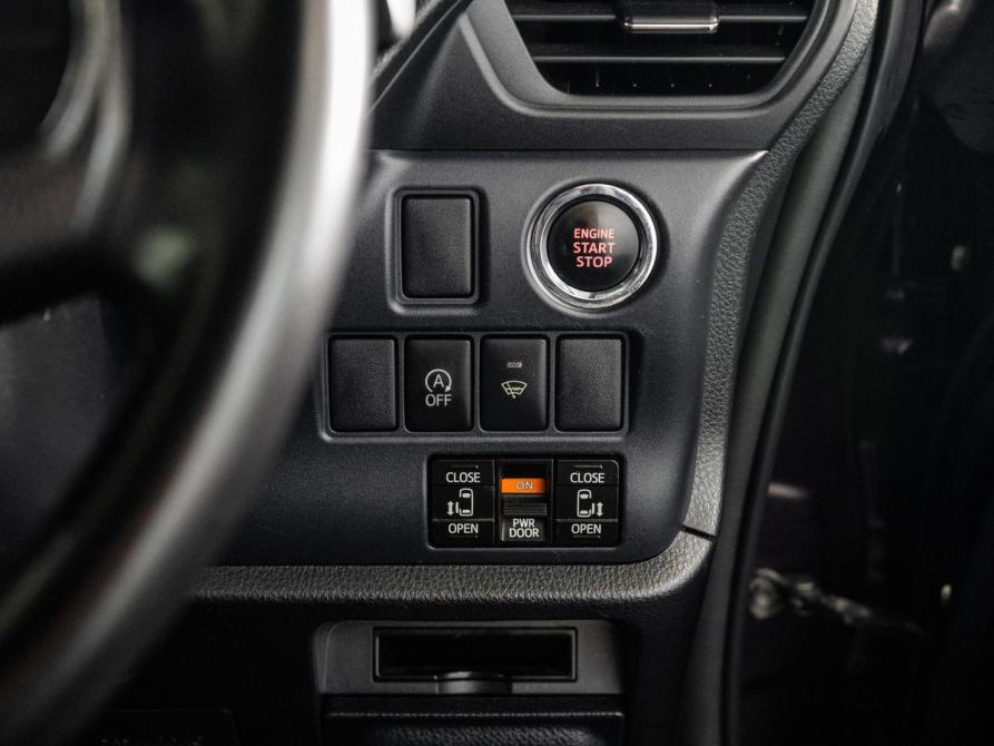 Toyota Voxy III (R80) Иркутск  - изображение 16