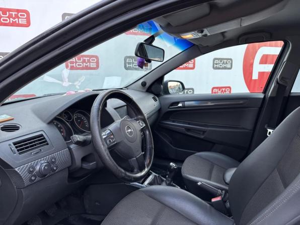 Opel Astra H Рестайлинг с пробегом 2007 года, цена 299 990 рублей, 226000 км, седан, Автокод Объявления