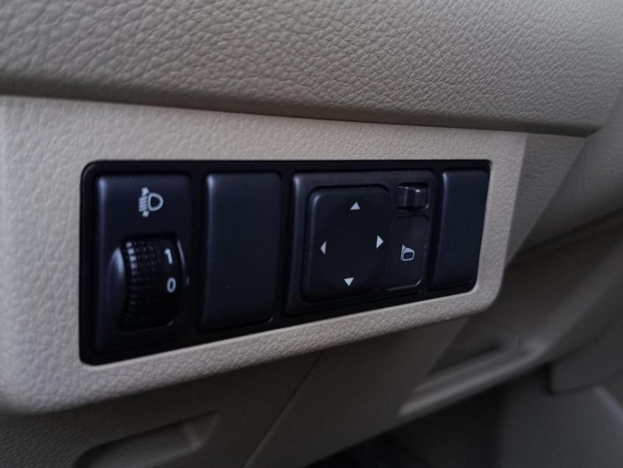 Nissan Tiida I Санкт-Петербург  - изображение 11