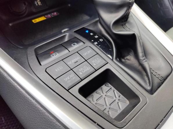 Toyota RAV4 V (XA50) с пробегом 2024 года, цена 3 900 000 рублей, 27865 км, внедорожник, Автокод Объявления