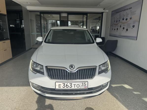 Skoda Superb II Рестайлинг с пробегом 2014 года, цена 1 049 000 рублей, 170367 км, лифтбек, Автокод Объявления
