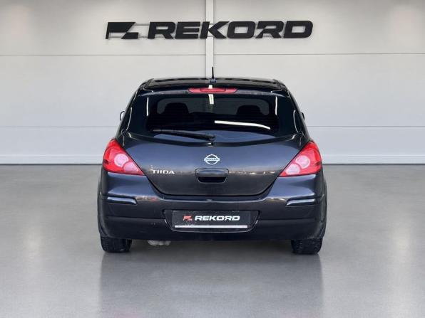 Nissan Tiida I Рестайлинг с пробегом 2012 года, цена 699 000 рублей, 261421 км, хэтчбек, Автокод Объявления