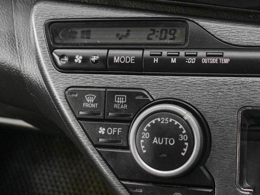 Toyota ISis I Рестайлинг Екатеринбург  - изображение 15