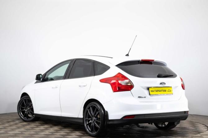Ford Focus III с пробегом 2013 года, цена 629 000 рублей, 280123 км, хэтчбек, Автокод Объявления