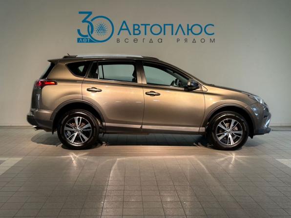 Toyota RAV4 IV (XA40) Рестайлинг с пробегом 2018 года, цена 2 450 000 рублей, 170554 км, внедорожник, Автокод Объявления