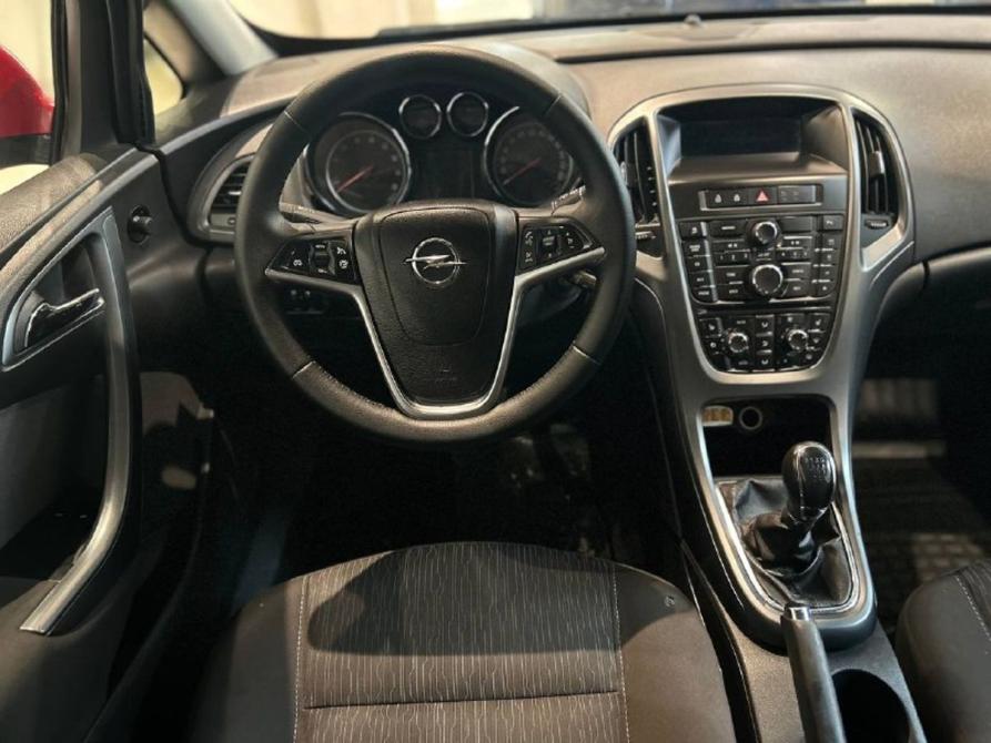Opel Astra J Рестайлинг Челябинск  - изображение 9