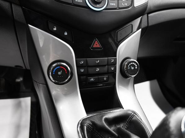 Chevrolet Cruze I Рестайлинг с пробегом 2013 года, цена 1 065 000 рублей, 159805 км, универсал, Автокод Объявления