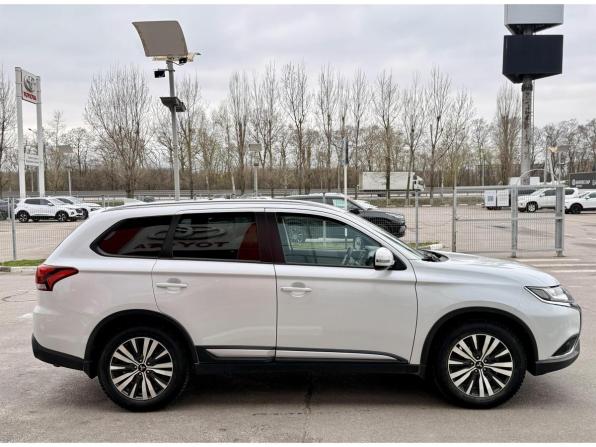 Mitsubishi Outlander III Рестайлинг 3 с пробегом 2019 года, цена 1 787 000 рублей, 208413 км, внедорожник, Автокод Объявления