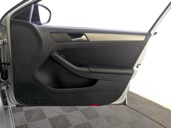 Volkswagen Jetta VI с пробегом 2012 года, цена 950 000 рублей, 184382 км, седан, Автокод Объявления
