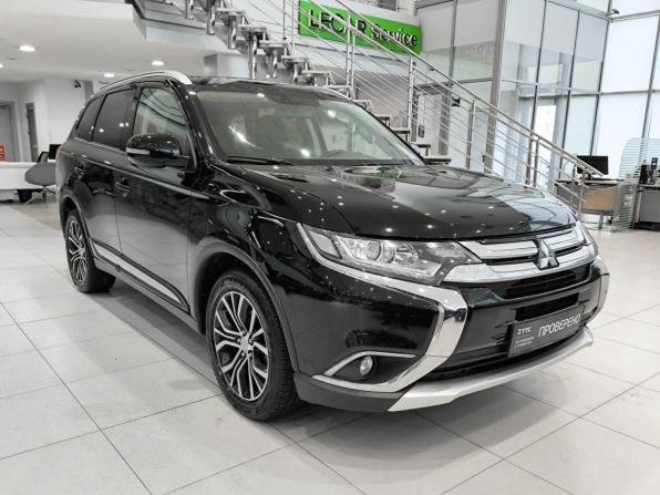 Mitsubishi Outlander III Рестайлинг 2 с пробегом 2018 года, цена 1 899 000 рублей, 118154 км, внедорожник, Автокод Объявления