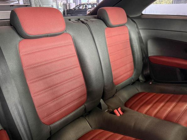 Volkswagen Beetle II (A5) с пробегом 2013 года, цена 1 215 000 рублей, 219019 км, хэтчбек, Автокод Объявления