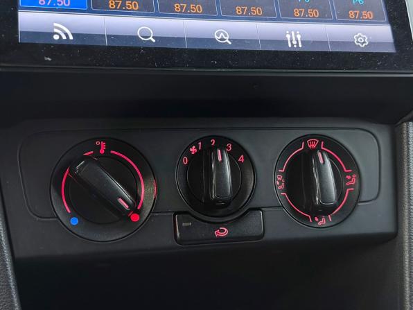 Volkswagen Polo V с пробегом 2011 года, цена 629 000 рублей, 173415 км, седан, Автокод Объявления