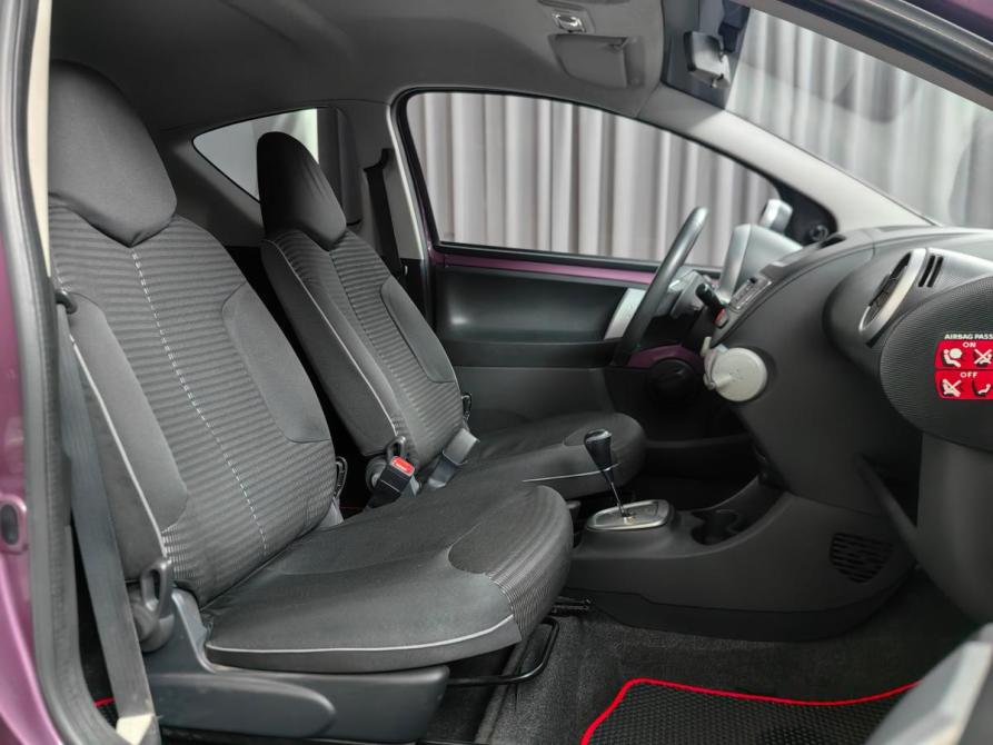 Peugeot 107 I Рестайлинг 2 Москва  - изображение 8