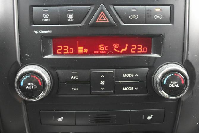 Kia Sorento II с пробегом 2012 года, цена 1 150 000 рублей, 230000 км, внедорожник, Автокод Объявления