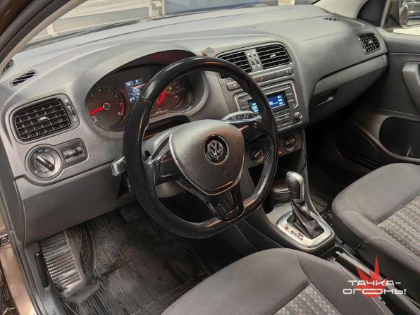 Volkswagen Polo V Рестайлинг с пробегом 2016 года, цена 1 250 000 рублей, 41700 км, седан, Автокод Объявления
