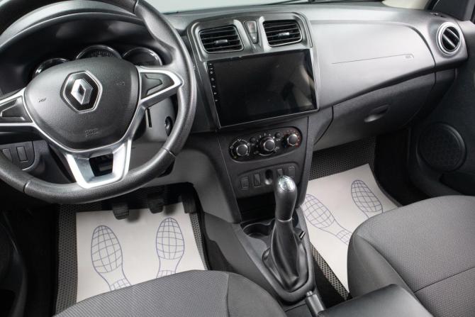 Renault Logan II с пробегом 2018 года, цена 829 000 рублей, 147049 км, седан, Автокод Объявления