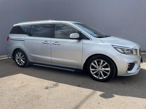 Kia Carnival III с пробегом 2019 года, цена 2 877 000 рублей, 180306 км, минивэн, Автокод Объявления