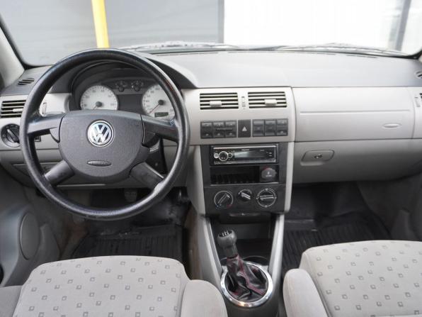 Volkswagen Pointer с пробегом 2005 года, цена 207 000 рублей, 102603 км, хэтчбек, Автокод Объявления