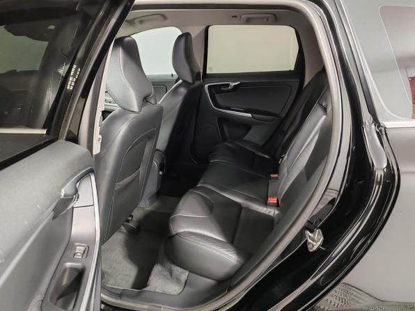 Volvo XC60 I Рестайлинг с пробегом 2015 года, цена 2 135 000 рублей, 195840 км, внедорожник, Автокод Объявления