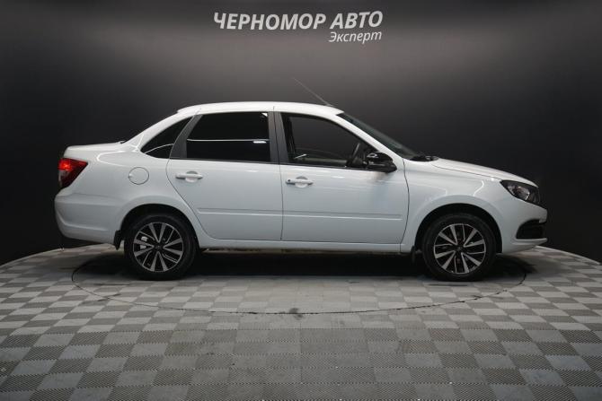 Lada (ВАЗ) Granta I Рестайлинг с пробегом 2024 года, цена 1 045 000 рублей, 12500 км, седан, Автокод Объявления