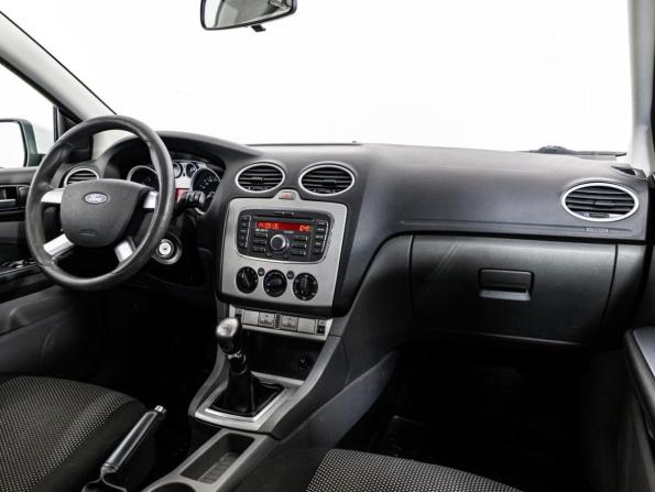Ford Focus II Рестайлинг с пробегом 2010 года, цена 599 000 рублей, 262054 км, универсал, Автокод Объявления