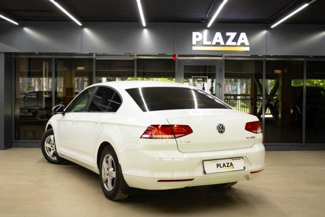 Volkswagen Passat B8 с пробегом 2016 года, цена 1 849 000 рублей, 126048 км, седан, Автокод Объявления