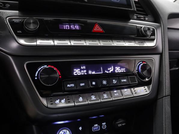 Hyundai Sonata VII (LF) Рестайлинг с пробегом 2017 года, цена 1 429 000 рублей, 119533 км, седан, Автокод Объявления