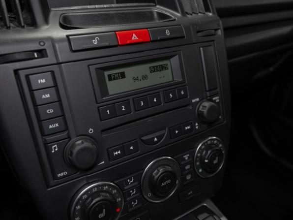 Land Rover Freelander II Рестайлинг с пробегом 2010 года, цена 975 000 рублей, 282585 км, внедорожник, Автокод Объявления